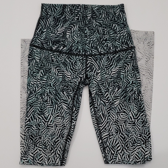 Lululemon Winder Under Pant Hi Rise, size 2 - Picture 2 of 5